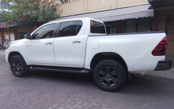 Sell White 2022 Toyota Hilux in Pasig-7