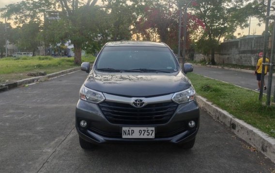 Selling White Toyota Avanza 2018 in Quezon City