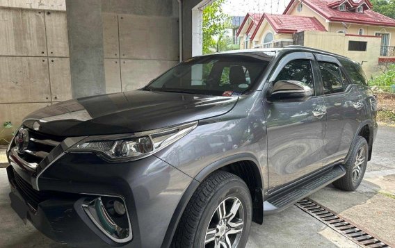White Toyota Fortuner 2018 for sale in Muntinlupa-2