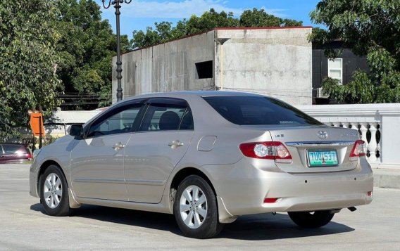 Selling White Toyota Corolla altis 2012 in Parañaque-4