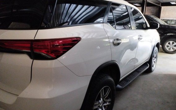 White Toyota Fortuner 2018 for sale in Automatic-4