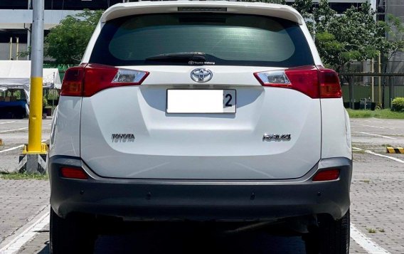 Sell White 2015 Toyota Rav4 in Makati-4