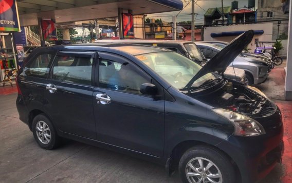 White Toyota Avanza 2015 for sale in Quezon City-2