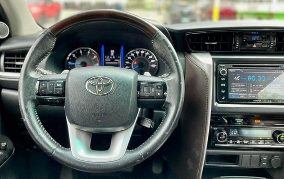 Sell White 2017 Toyota Fortuner in Makati-5