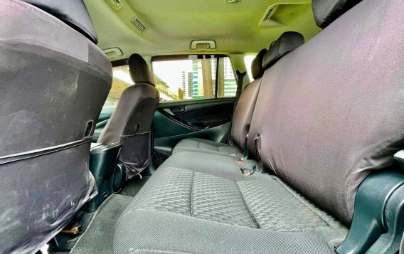 Sell White 2017 Toyota Innova in Makati-5