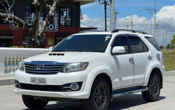 White Toyota Fortuner 2015 for sale in Parañaque-3