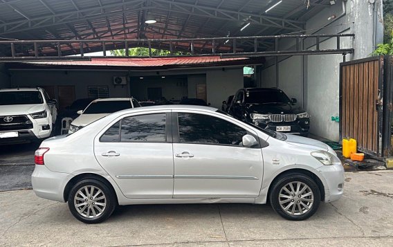 Selling White Toyota Super 2013 in Bacoor-3