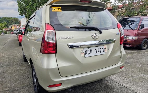 Selling Beige Toyota Avanza 2017 SUV / MPV in Manila-2