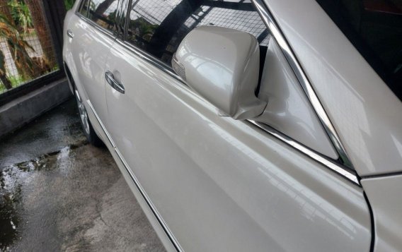 Selling White Toyota Camry 2009 in Quezon City-1