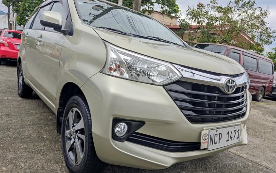 Selling Beige Toyota Avanza 2017 SUV / MPV in Manila-5