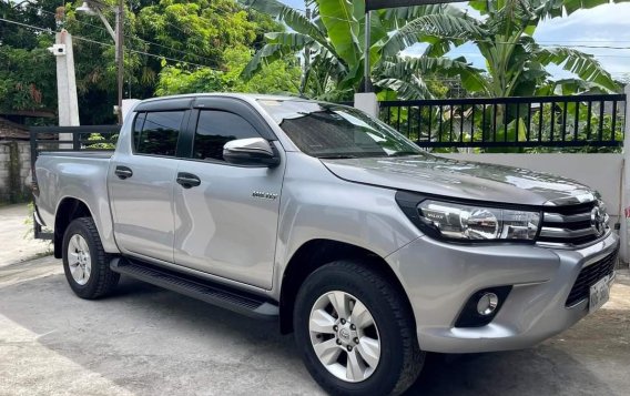 White Toyota Hilux 2019 for sale in Manila-3