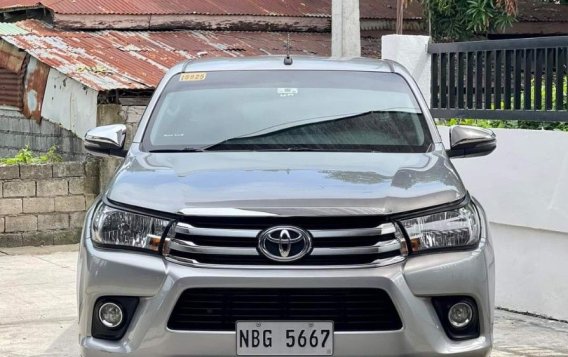 White Toyota Hilux 2019 for sale in Manila-1