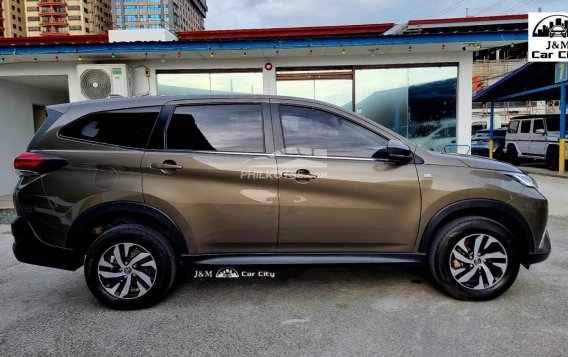 2022 Toyota Rush  1.5 E AT in Pasay, Metro Manila-5