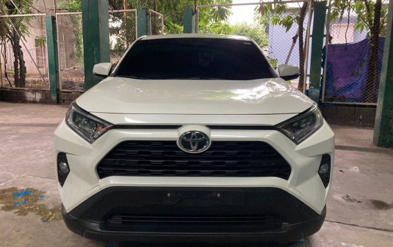 Sell White 2019 Toyota Rav4 in Pasig
