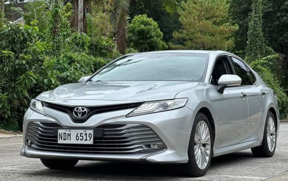 Sell White 2020 Toyota Camry in Quezon City-1
