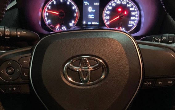 Sell White 2019 Toyota Rav4 in Pasig-6