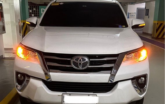 White Toyota Fortuner 2018 for sale in Makati