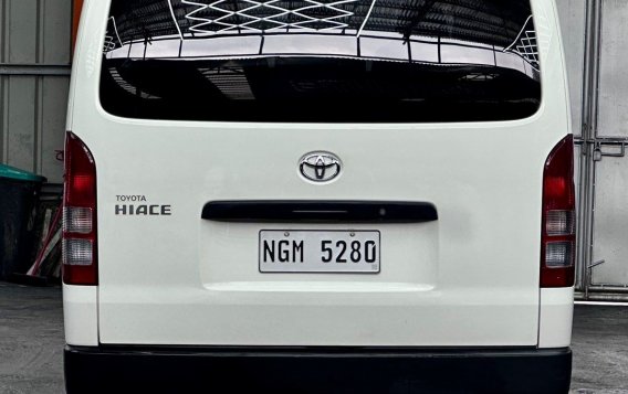 Selling White Toyota Hiace 2020 in Parañaque-5
