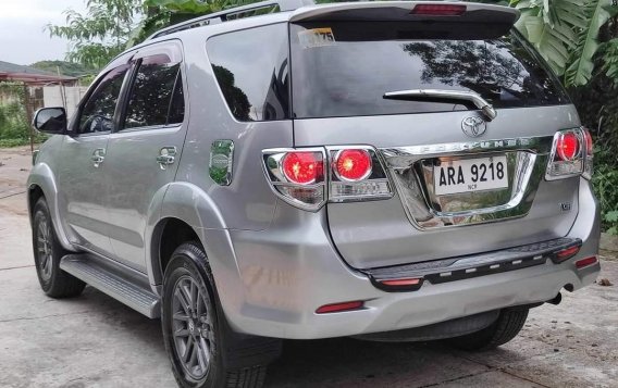 Sell White 2015 Toyota Fortuner in Manila-3