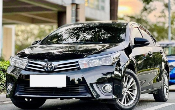 White Toyota Corolla altis 2015 for sale in Automatic-1