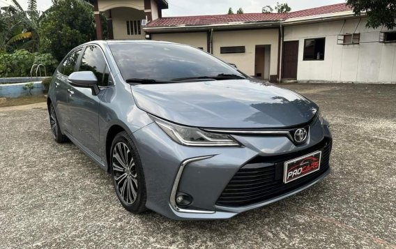 Selling White Toyota Altis 2021 in Manila-2