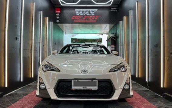 2016 Toyota 86  2.0 AT in Manila, Metro Manila-16