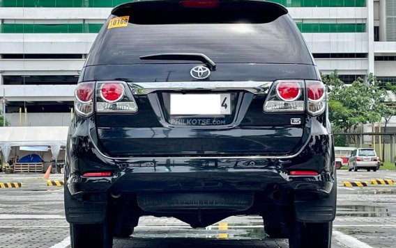 2015 Toyota Fortuner  2.4 G Diesel 4x2 MT in Makati, Metro Manila-12