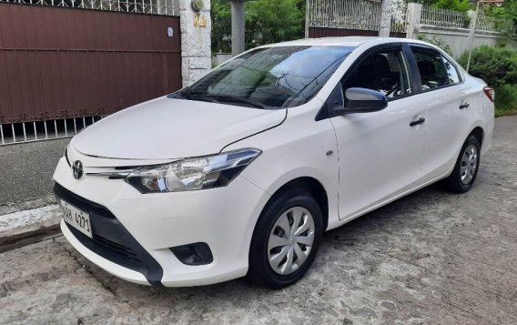 Selling White Toyota Vios 2017 in Las Piñas