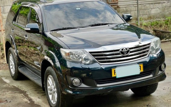 Sell White 2013 Toyota Fortuner in Manila-2