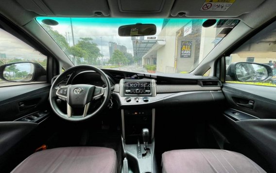 2017 Toyota Innova  2.8 E Diesel AT in Makati, Metro Manila-13