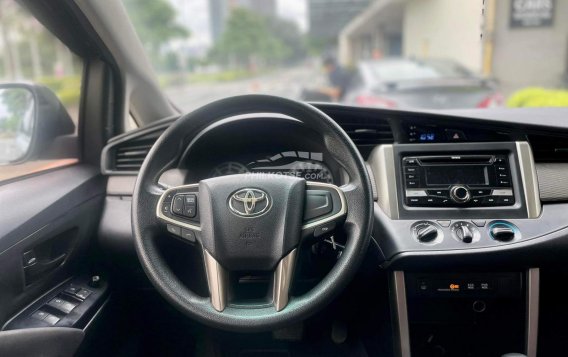 2017 Toyota Innova  2.8 E Diesel AT in Makati, Metro Manila-12