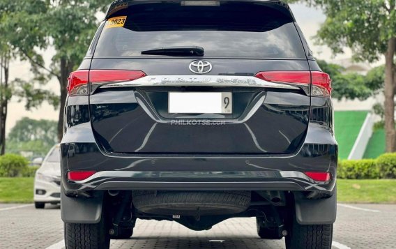 2017 Toyota Fortuner  2.4 G Diesel 4x2 AT in Makati, Metro Manila-5