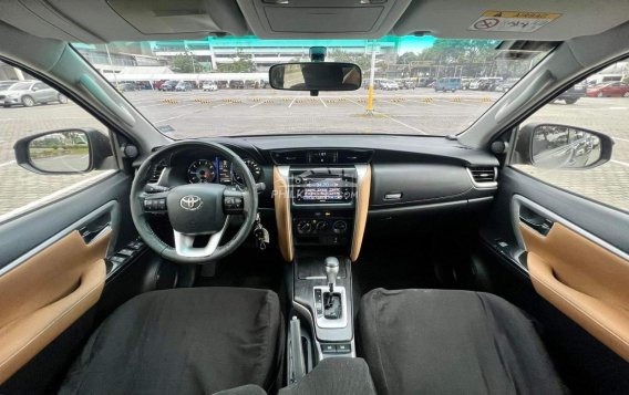 2017 Toyota Fortuner  2.4 G Diesel 4x2 AT in Makati, Metro Manila-14