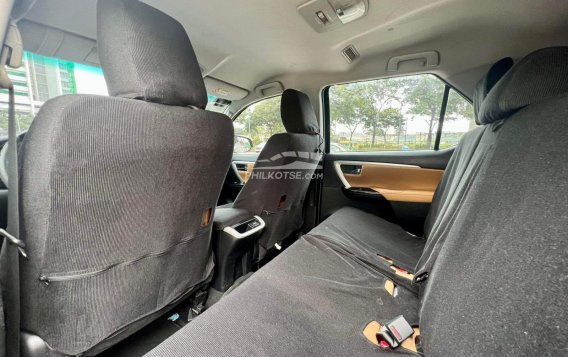 2017 Toyota Fortuner  2.4 G Diesel 4x2 AT in Makati, Metro Manila-13