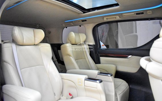 2016 Toyota Alphard  3.5 Gas AT in Lemery, Batangas-17