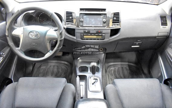 2015 Toyota Fortuner  2.4 G Diesel 4x2 AT in Lemery, Batangas-15