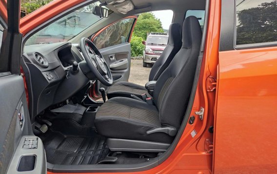 Sell Orange 2017 Toyota Wigo Hatchback in Manila-6