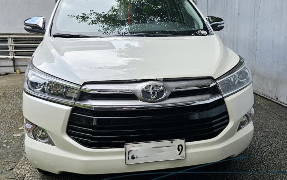 2017 Toyota Innova  2.8 V Diesel AT in Quezon City, Metro Manila-7