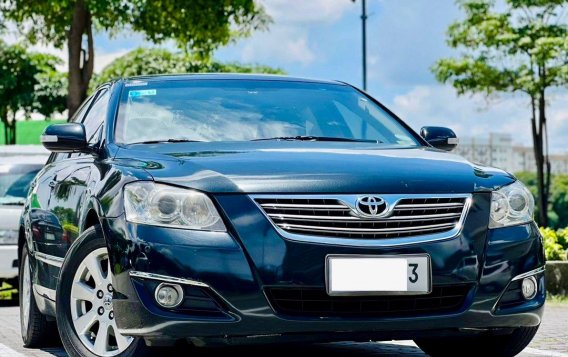 Selling White Toyota Camry 2007 in Makati-2