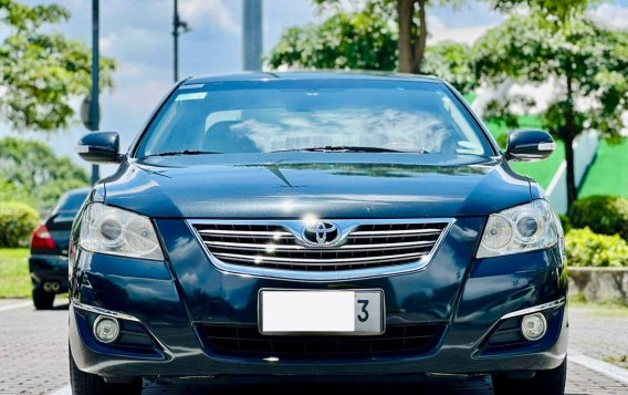 Selling White Toyota Camry 2007 in Makati