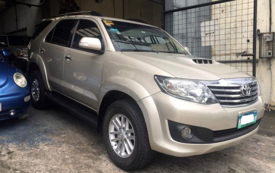 Green Toyota Fortuner 2014 for sale in Automatic-8