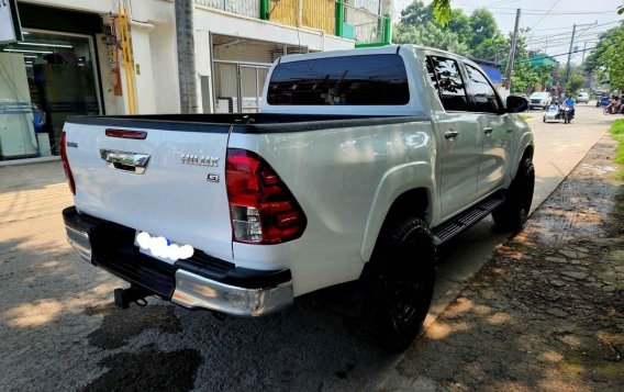 White Toyota Hilux 2018 for sale in Marilao-4