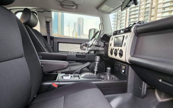 2015 Toyota FJ Cruiser  4.0L V6 in Manila, Metro Manila-1