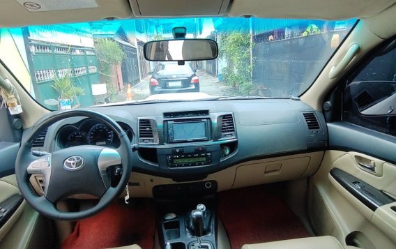 Sell White 2014 Toyota Fortuner in Manila-8