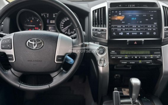 2015 Toyota Land Cruiser in Parañaque, Metro Manila-10