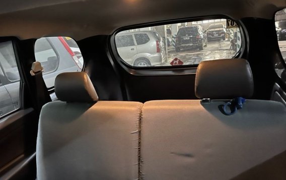 Sell White 2012 Toyota Avanza in Manila-4