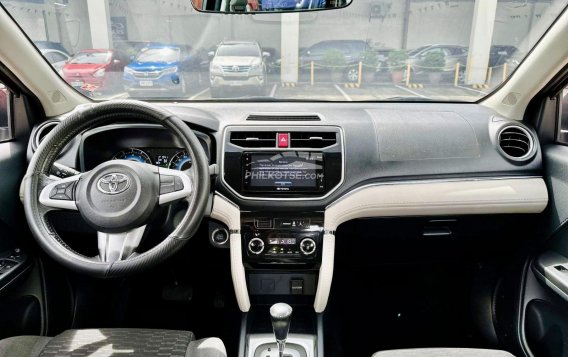 2018 Toyota Rush  1.5 G AT in Makati, Metro Manila-5