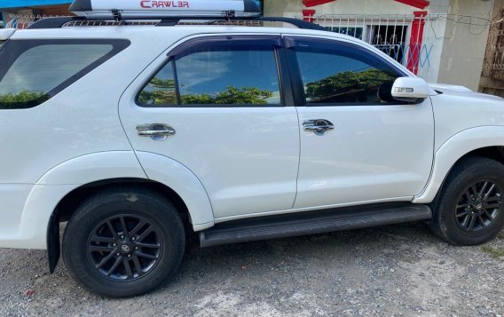 White Toyota Fortuner 2015 for sale in Alicia-3