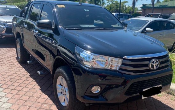White Toyota Hilux 2018 for sale in Manual-1