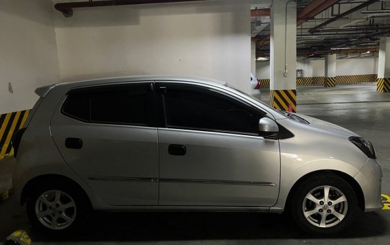 Sell White 2015 Toyota Wigo in Abucay-8